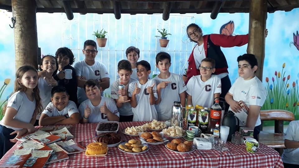 6º ano - Livro Os criminosos vieram para o chá